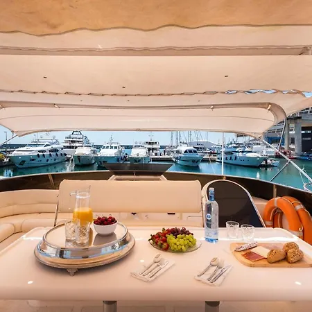Luxe Marina 22 Meters Yacth * Barcelona