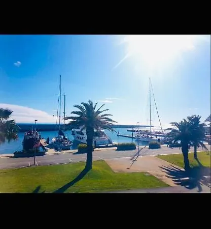 Luxe Marina 22 Meters Yacth *